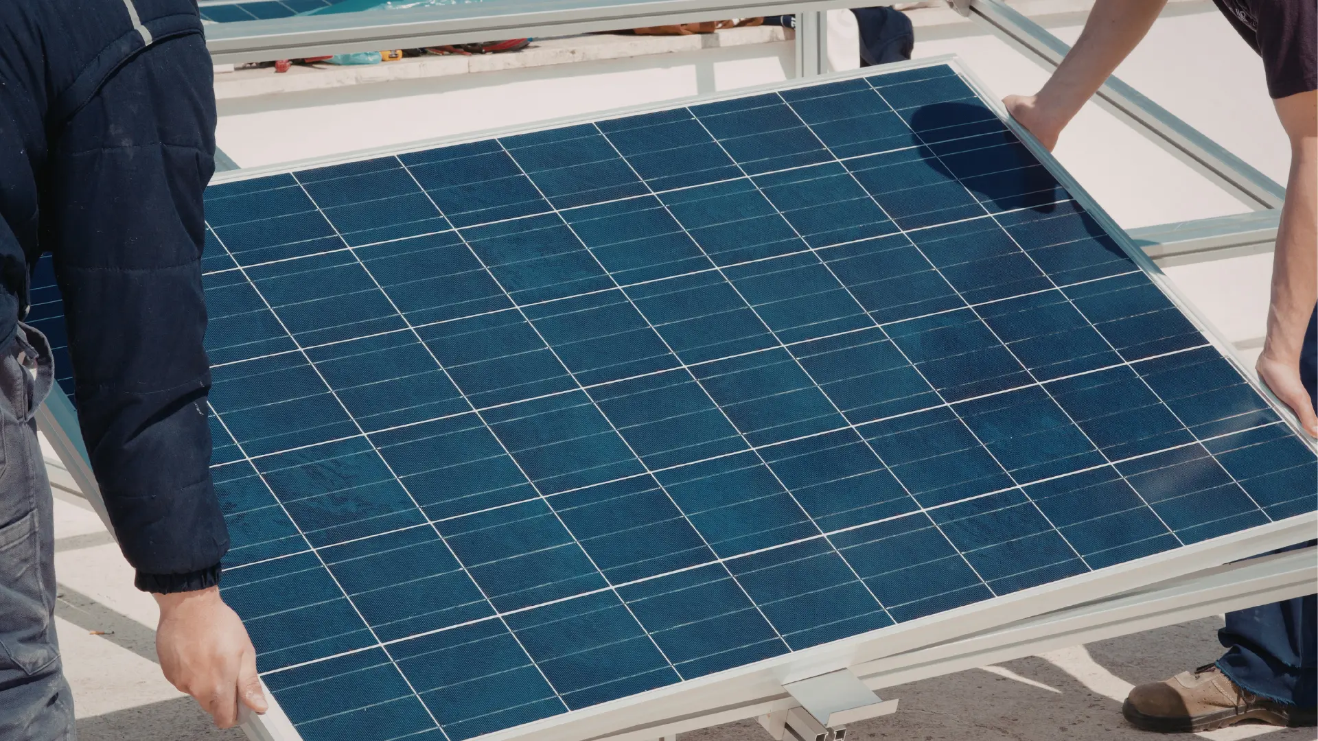 Solar photovoltaic panel installation